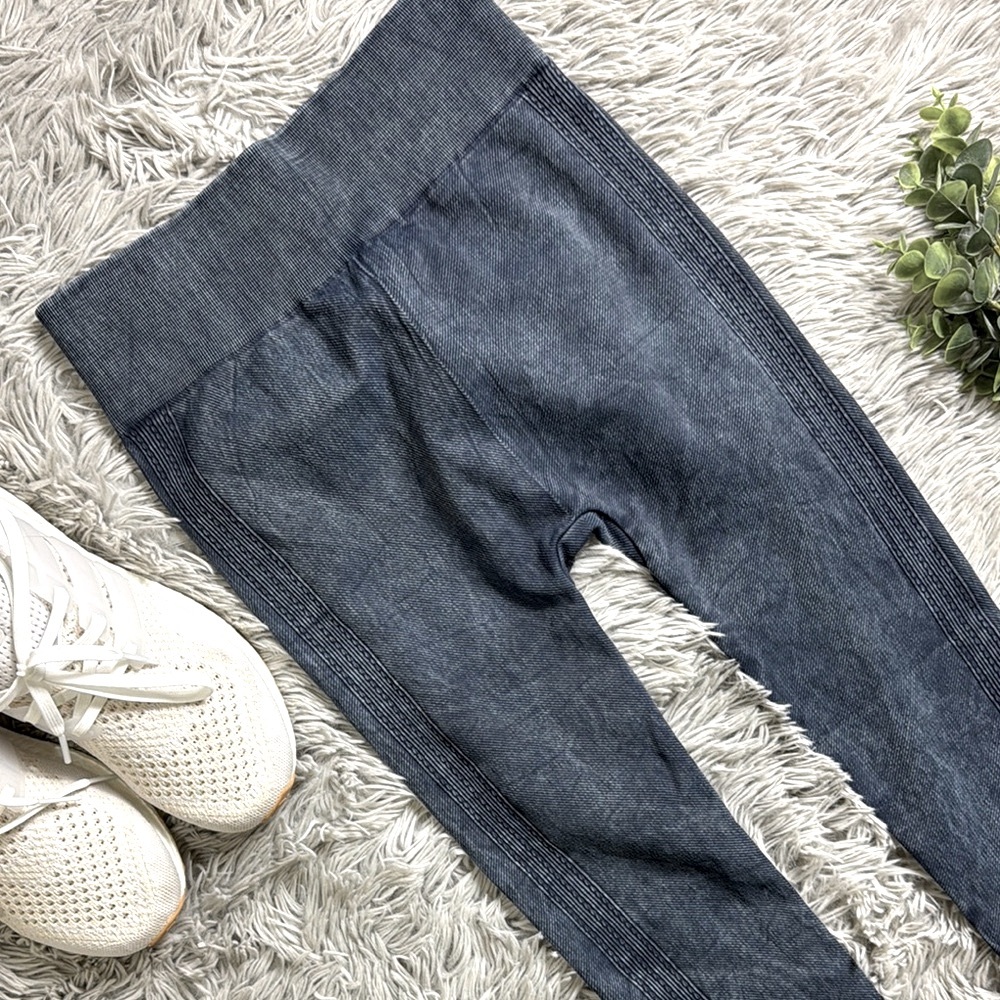Nikibiki blue denim seamless leggings one size